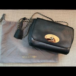 Mulberry Lily - black